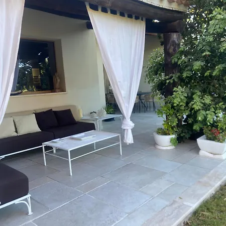 Olga Con Accesso Privato Di Nora Pula